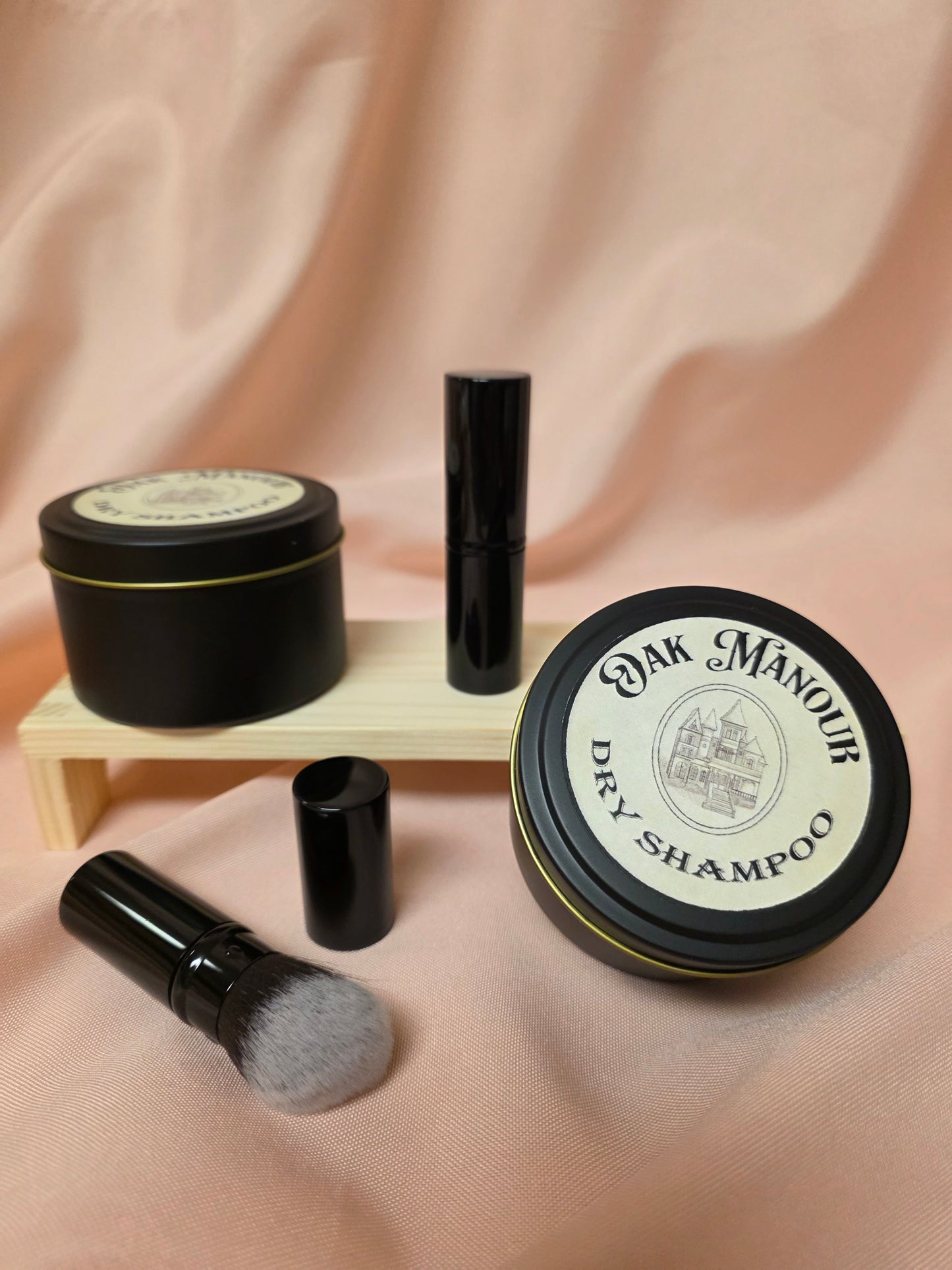 Herbal Dry Shampoo with Kabuki Brush - 8 oz tin, 1 applicator