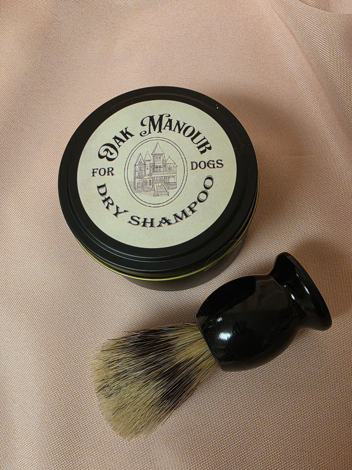 Herbal Dry Shampoo for Dogs plus Applicator - 8 oz tin, 1 Applicator